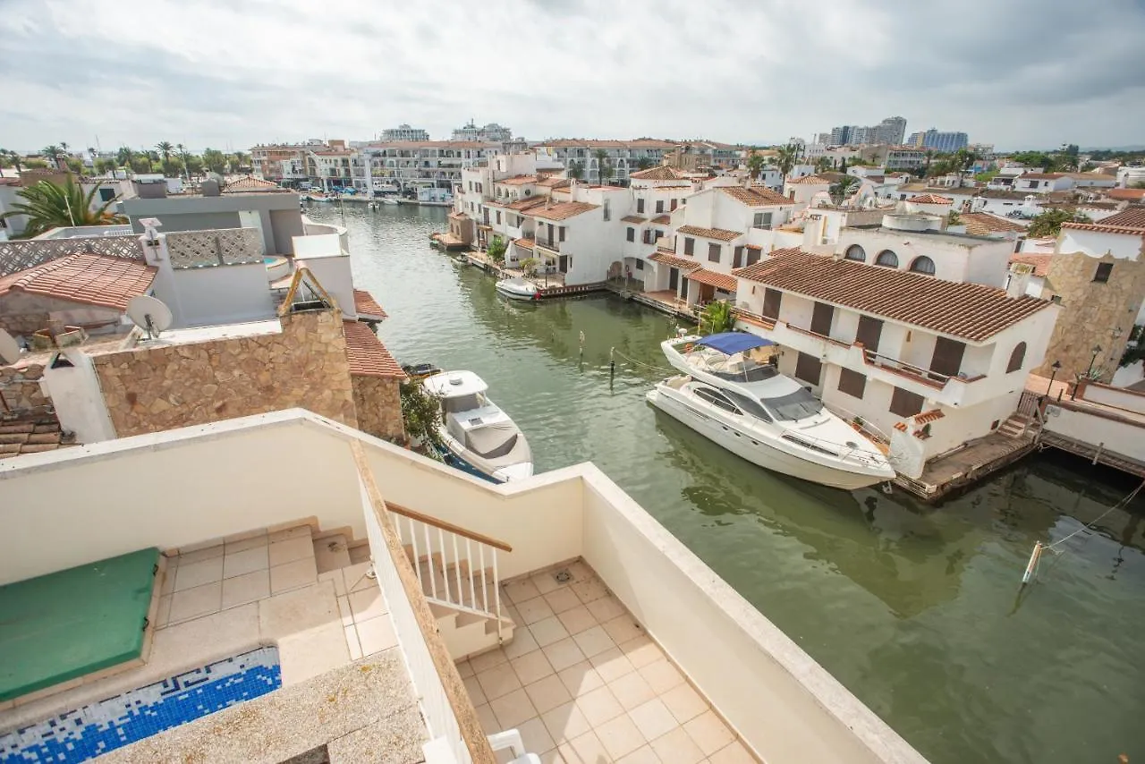 Casa Port Grec Villa Empuriabrava Holiday home